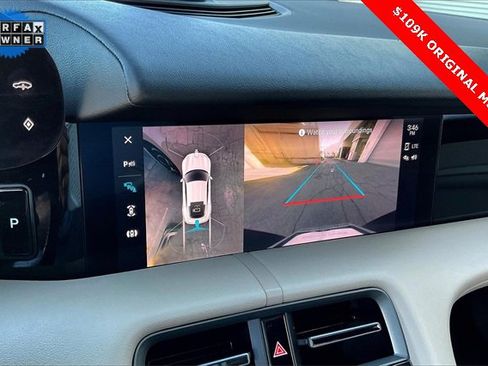 Used 2022 Porsche Taycan image 21