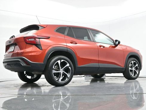 Used 2024 Chevrolet Trax RS w/ Driver Confidence Package image 45