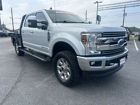 Used 2019 Ford F250 Lariat w/ Lariat Ultimate Package AWD/4WD image 6