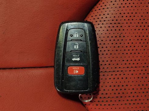Used 2018 Toyota Camry XSE w/ Audio Package FWD image 32