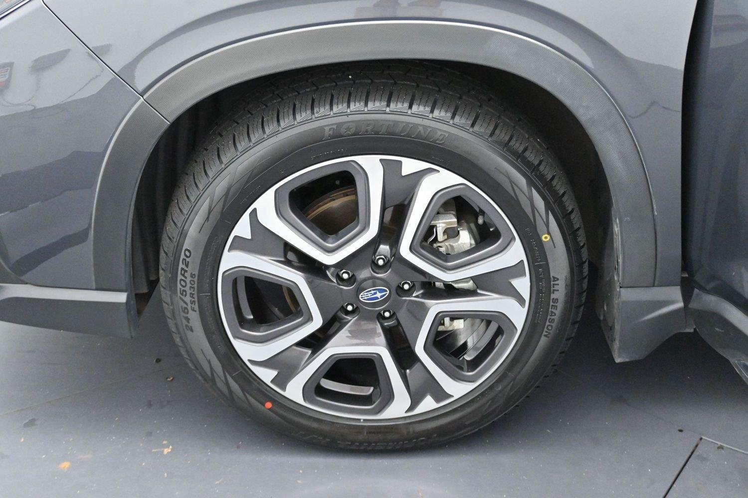 Used 2023 Subaru Ascent Limited w/ Technology Package AWD/4WD image 34