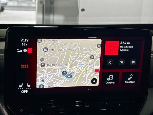 Certified 2024 Volkswagen ID.4 2WD image 17