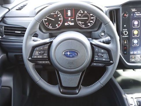 Used 2025 Subaru Forester Premium AWD/4WD image 18