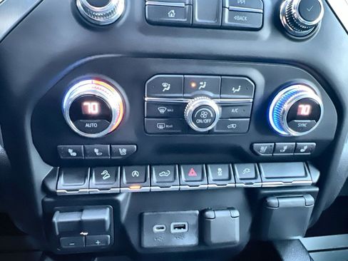 Used 2021 GMC Sierra 1500 SLT w/ SLT Premium Package image 20