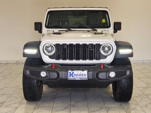 Used 2024 Jeep Wrangler Unlimited Rubicon w/ Safety Group AWD/4WD image 2