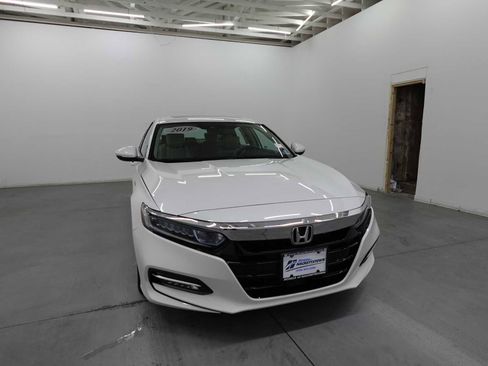 Certified 2019 Honda Accord EX-L image 3