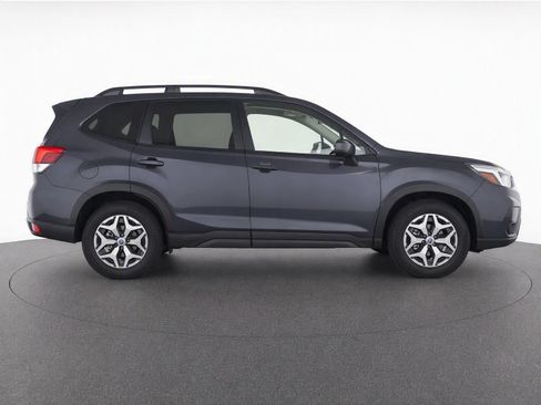 Used 2019 Subaru Forester Premium AWD/4WD image 8