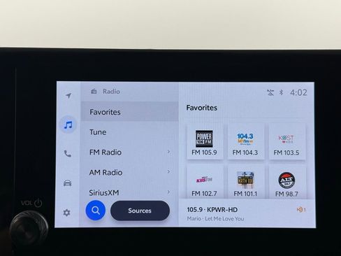 Used 2025 Toyota RAV4 LE image 27