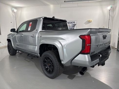 New 2025 Toyota Tacoma SR5 image 5