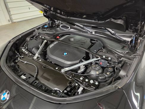 Used 2024 BMW 740i xDrive AWD/4WD image 46