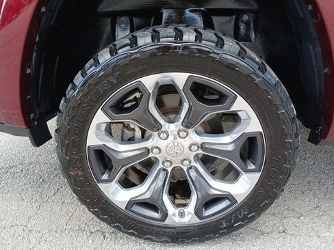 Used 2021 RAM 1500 Limited w/ Body Color Bumper Group image 60