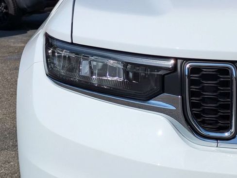 New 2026 Jeep Grand Cherokee L 2WD image 10