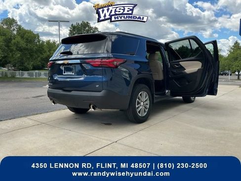 Used 2023 Chevrolet Traverse LT FWD image 22