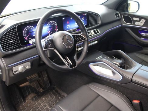 Certified 2025 Mercedes-Benz GLE 350 4MATIC image 4