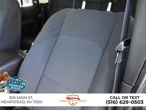 Used 2022 Jeep Gladiator Sport image 11