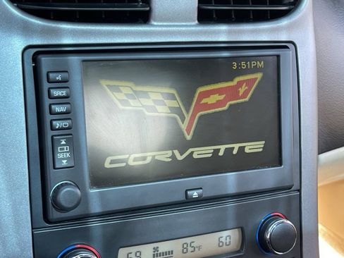Used 2006 Chevrolet Corvette Coupe w/ Preferred Equipment Group RWD image 25