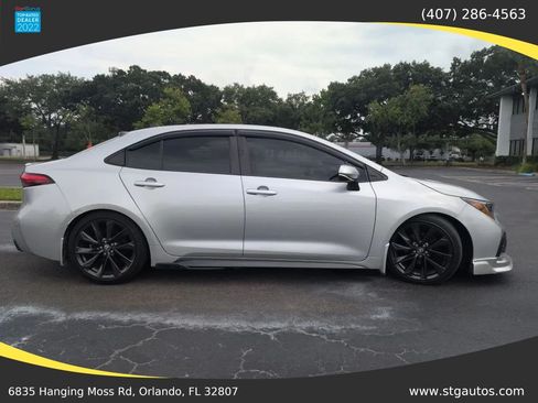 Used 2021 Toyota Corolla SE w/ SE Premium Package FWD image 6