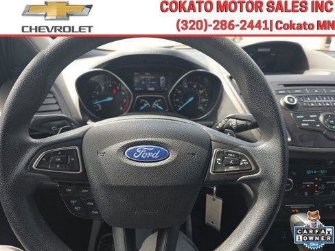 Used 2017 Ford Escape SE w/ SE Cold Weather Package AWD/4WD image 25
