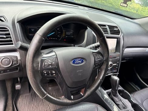 Used 2017 Ford Explorer Sport w/ Equipment Group 401A AWD/4WD image 10