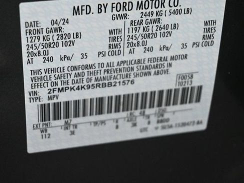 Certified 2024 Ford Edge Titanium AWD/4WD image 35