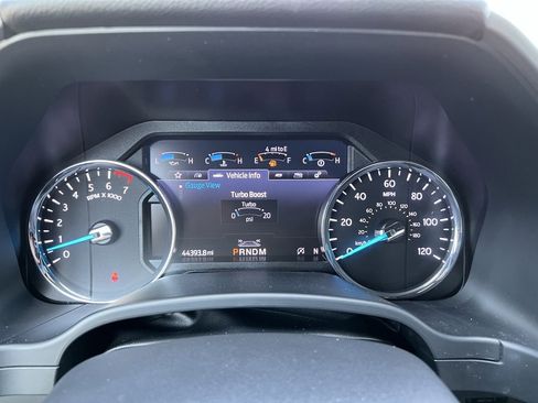 Used 2021 Ford Expedition XLT image 12