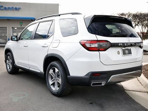 New 2026 Honda Pilot EX-L image 8