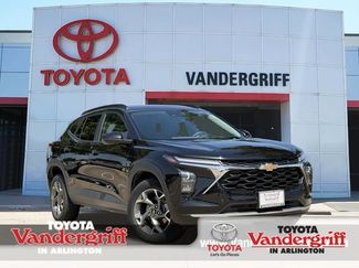 Used 2025 Chevrolet Trax LT FWD video 1
