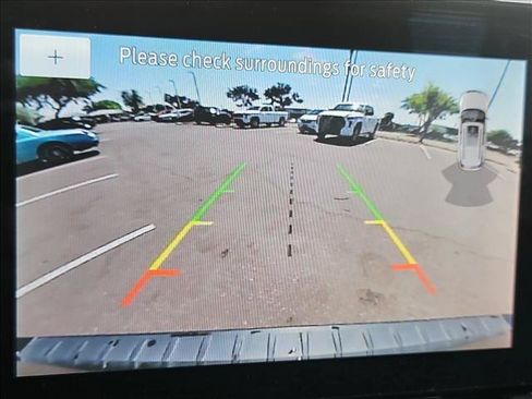 Used 2020 Ford Explorer XLT w/ Equipment Group 202A RWD image 16