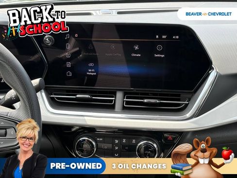 Used 2025 Chevrolet Trax LT FWD image 19
