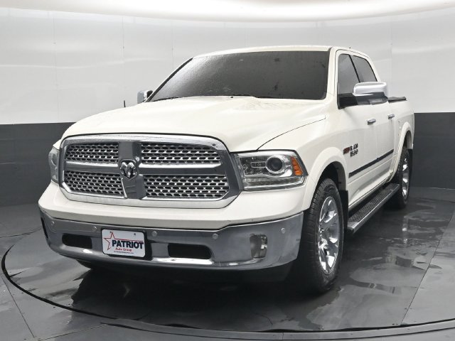 Used 2018 RAM 1500 Laramie w/ Convenience Group AWD/4WD image 37