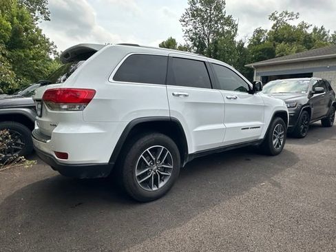 Used 2018 Jeep Grand Cherokee Limited AWD/4WD image 15