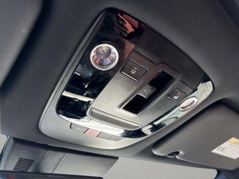 Used 2025 Kia Sportage SX FWD image 32