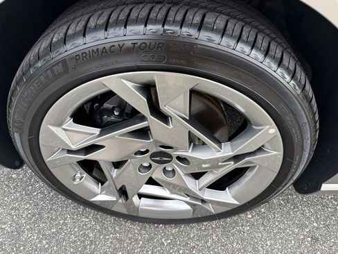 Used 2024 Genesis GV60 Performance AWD/4WD image 13