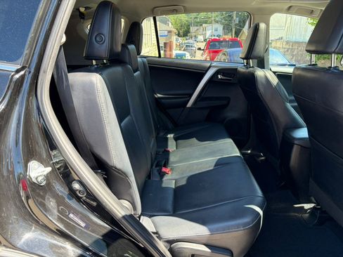 Used 2013 Toyota RAV4 Limited AWD/4WD image 23