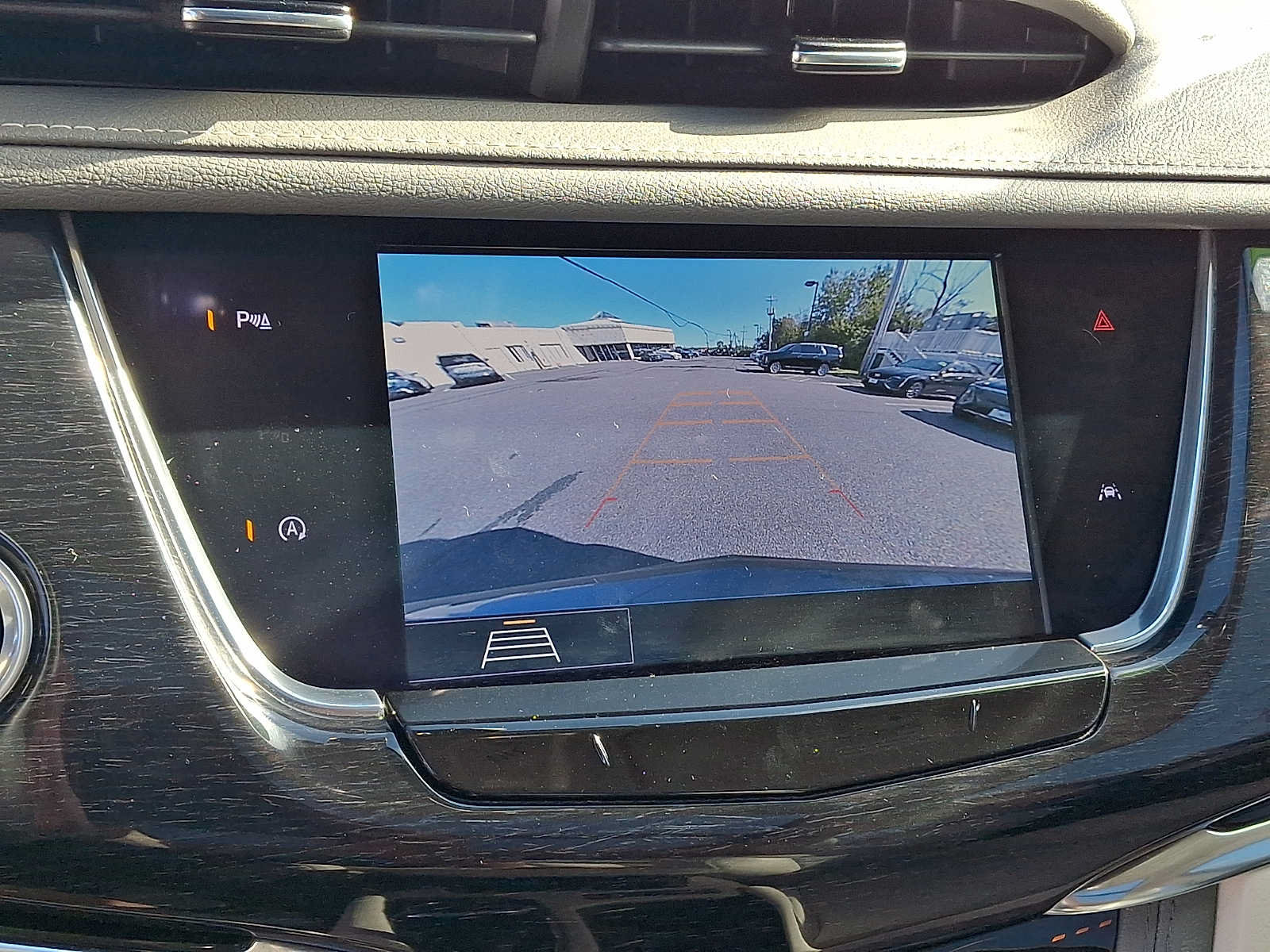 Used 2020 Cadillac XT6 Premium Luxury FWD image 19