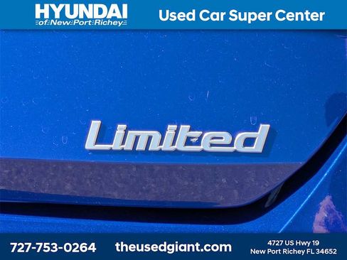 Used 2026 Hyundai Elantra Limited w/ Cargo Package image 12