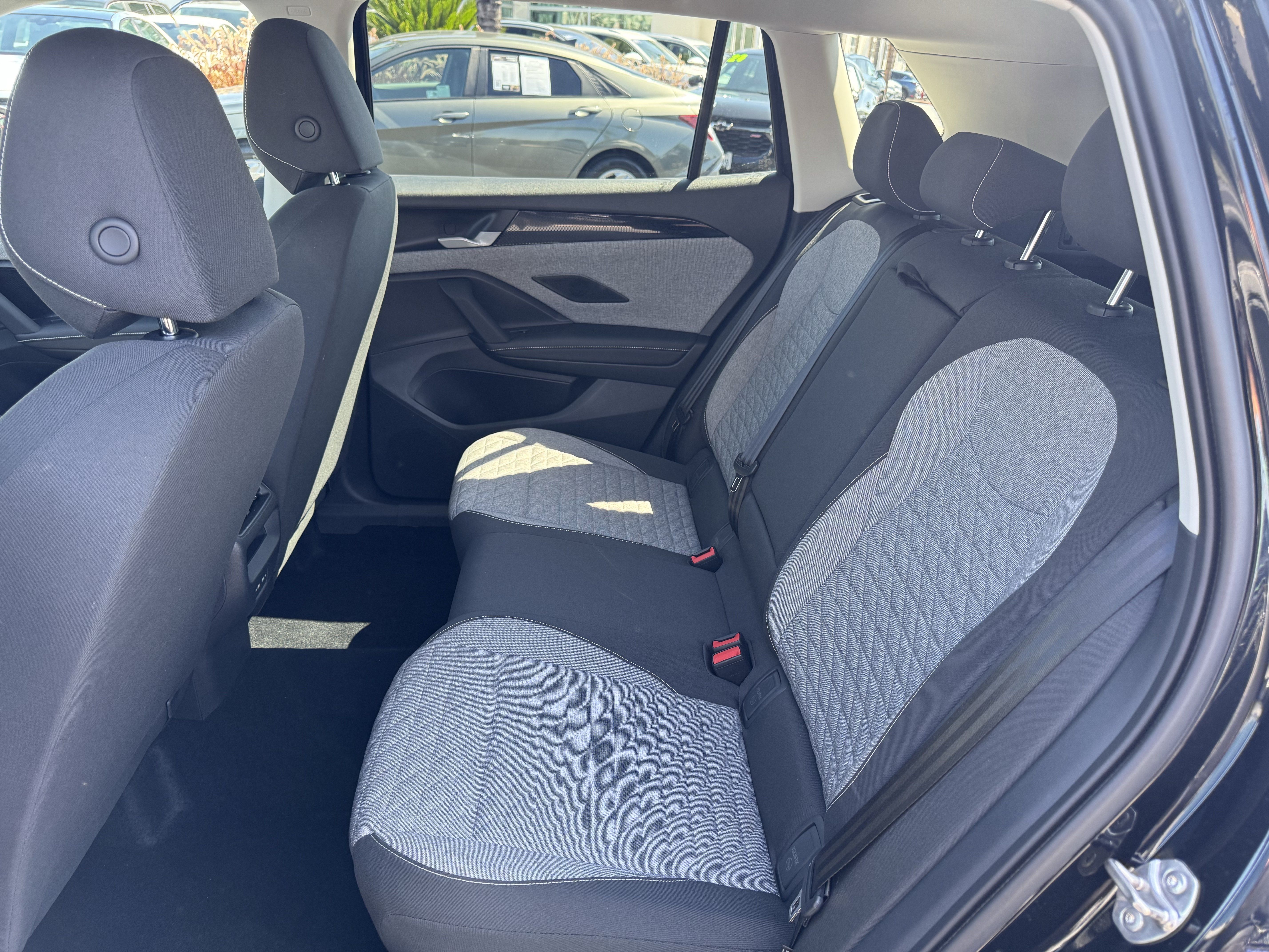 Certified 2025 Volkswagen Tiguan S FWD image 30