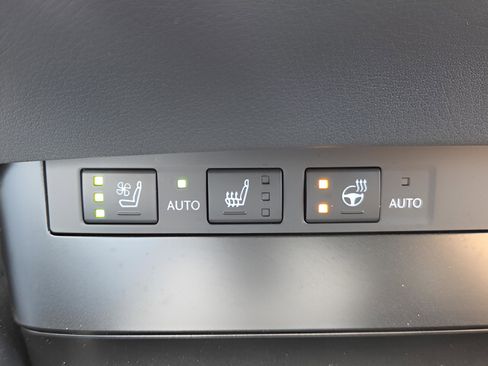 Certified 2024 Lexus ES 350 w/ Premium Package FWD image 28