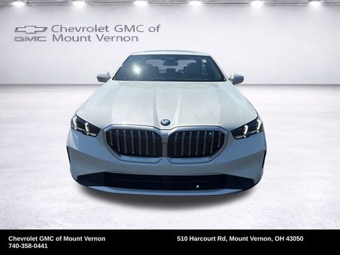 Used 2026 BMW 530i xDrive w/ Premium Package AWD/4WD image 10