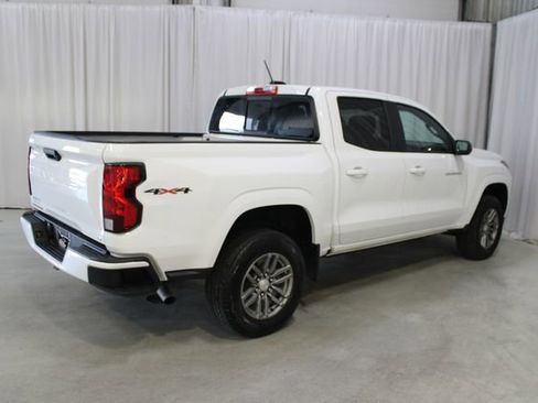 Used 2024 Chevrolet Colorado LT w/ LT Convenience Package AWD/4WD image 27