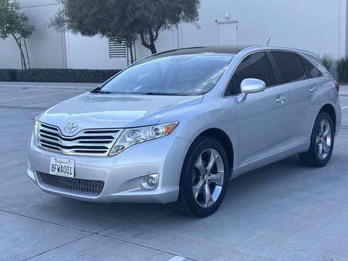 Used 2011 Toyota Venza w/ Leather Pkg image 7