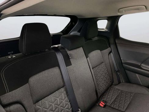 Used 2025 Nissan Kicks SV image 27