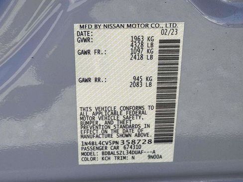 Used 2023 Nissan Altima 2.5 SR w/ SR Premium Package FWD image 32