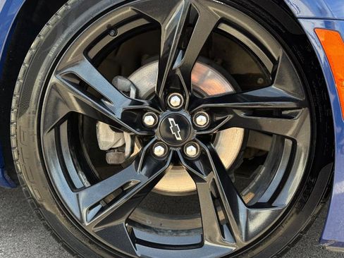 Used 2020 Chevrolet Camaro LT image 20