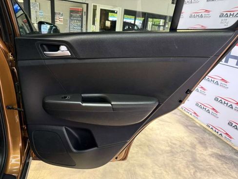 Used 2021 Kia Sportage LX FWD image 45