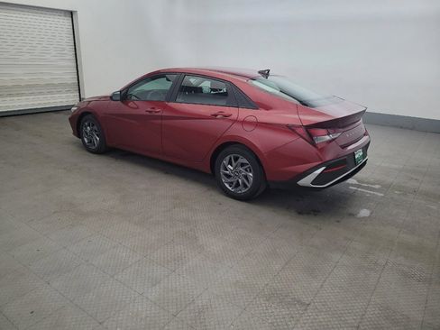 Used 2024 Hyundai Elantra SEL FWD image 3