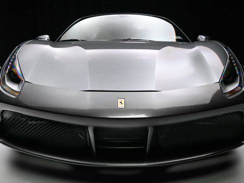 Used 2016 Ferrari 488 GTB image 32
