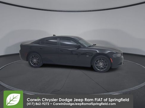 Used 2018 Dodge Charger GT image 3