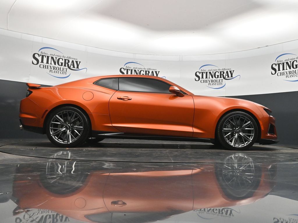 Used 2023 Chevrolet Camaro ZL1 RWD image 33