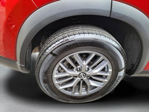 Used 2023 Nissan Rogue S image 18